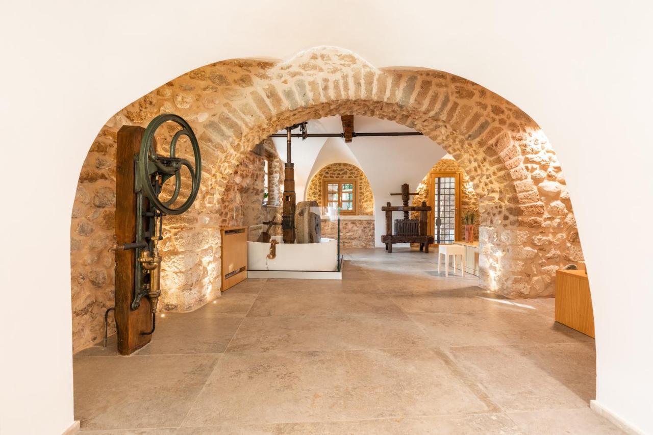 Antico Borgo Molino 7Cento Vicino Ai Giardini Di Ninfa Hotel Cori Bagian luar foto