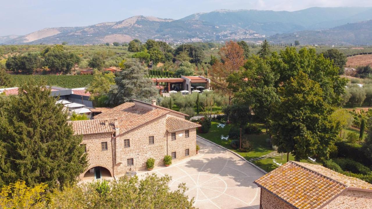 Antico Borgo Molino 7Cento Vicino Ai Giardini Di Ninfa Hotel Cori Bagian luar foto