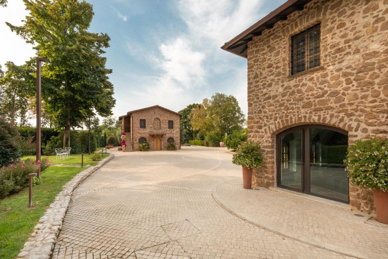 Antico Borgo Molino 7Cento Vicino Ai Giardini Di Ninfa Hotel Cori Bagian luar foto