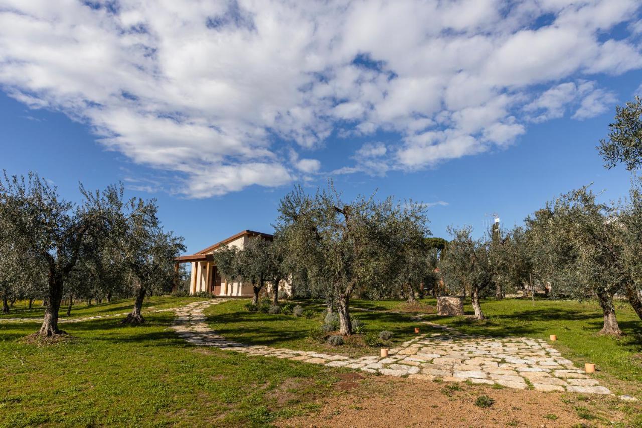 Antico Borgo Molino 7Cento Vicino Ai Giardini Di Ninfa Hotel Cori Bagian luar foto