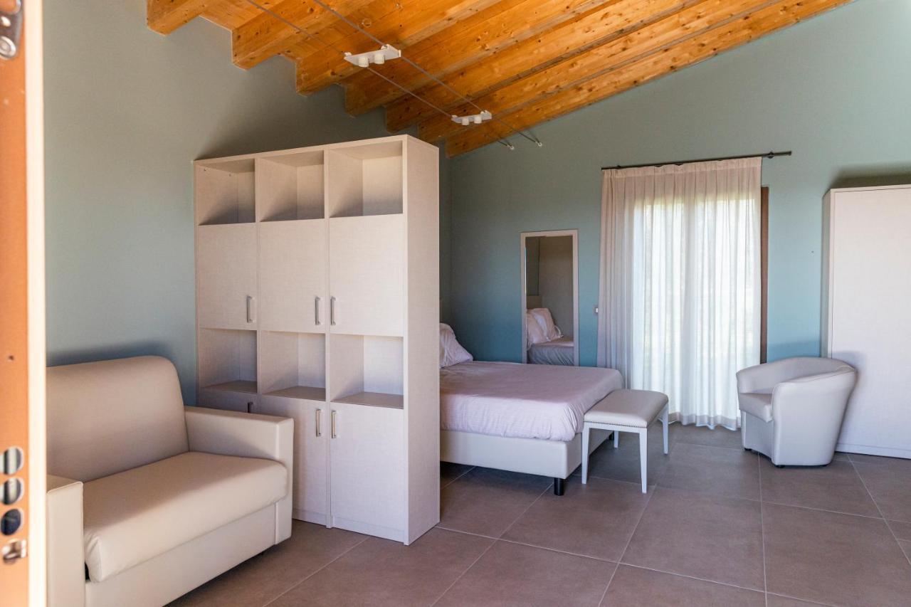 Antico Borgo Molino 7Cento Vicino Ai Giardini Di Ninfa Hotel Cori Bagian luar foto